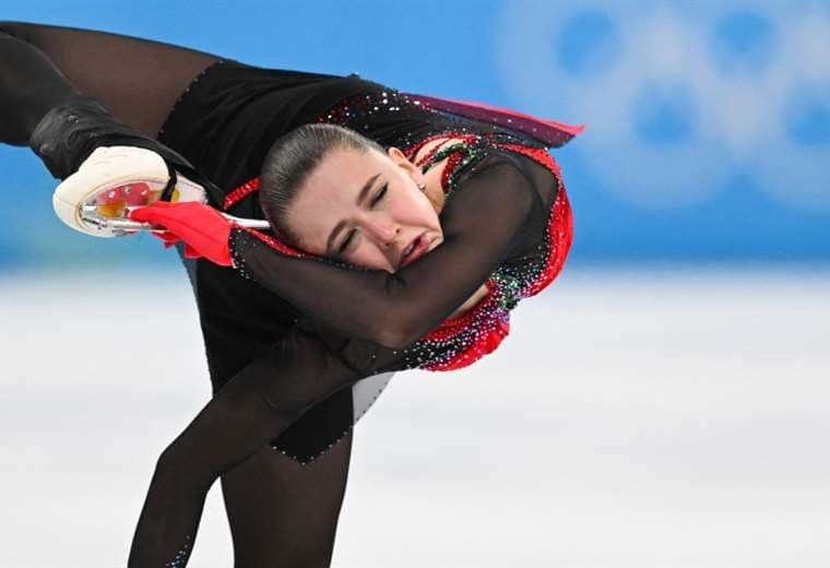 La rusa Kamila Valieva no pudo cumplir su objetivo. Foto: AFP