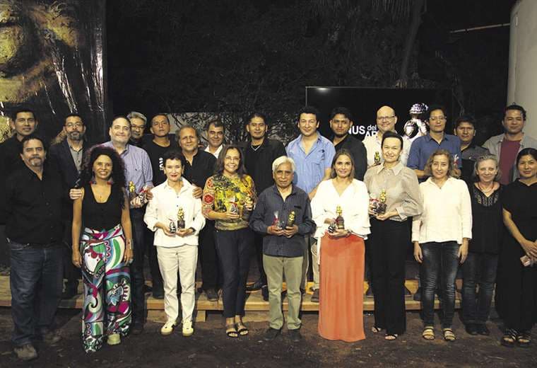 Premiados con el galardón Venus del Arte junto a los artistas participantes